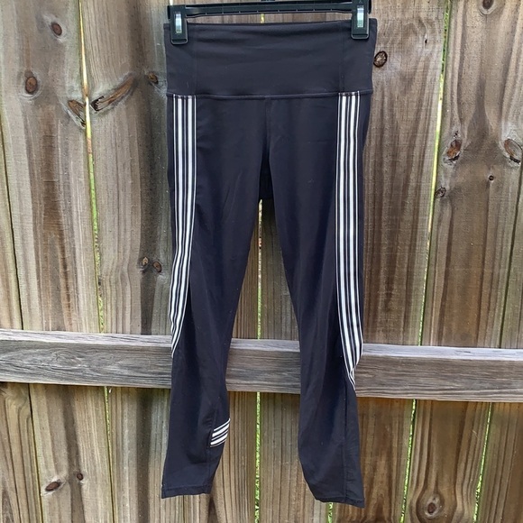 Athleta PowerVita Side Stripe 7/8 Salutation Tight, size XS - Picture 4 of 10